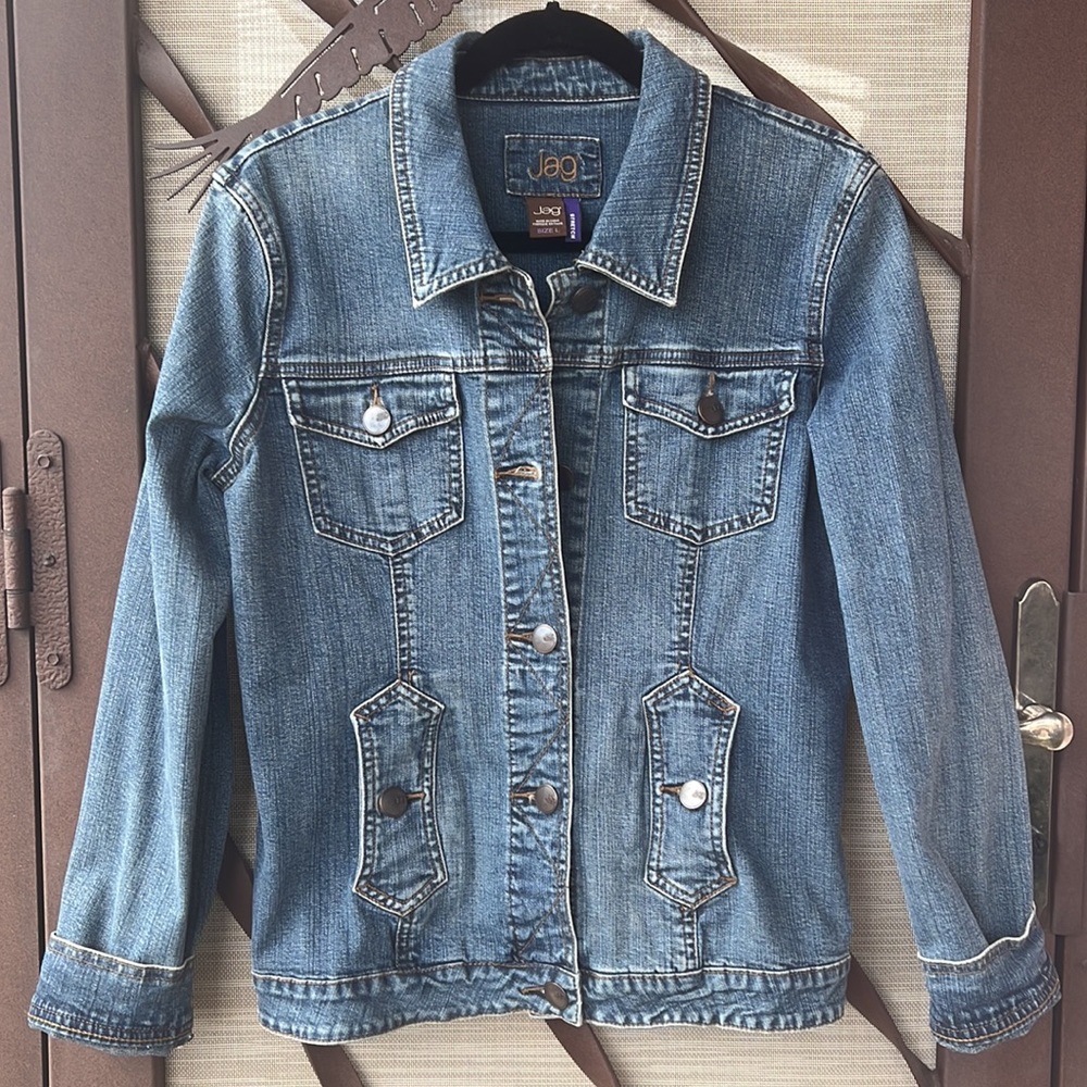 Jag Stretchy Distressed Denim Jean Jacket